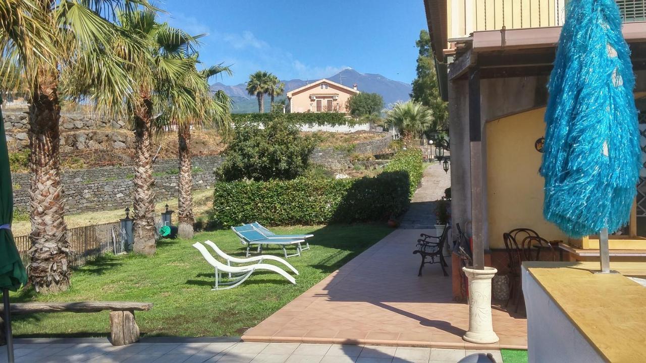 La Casa Del Melograno Bed & Breakfast Santa Venerina Exterior foto