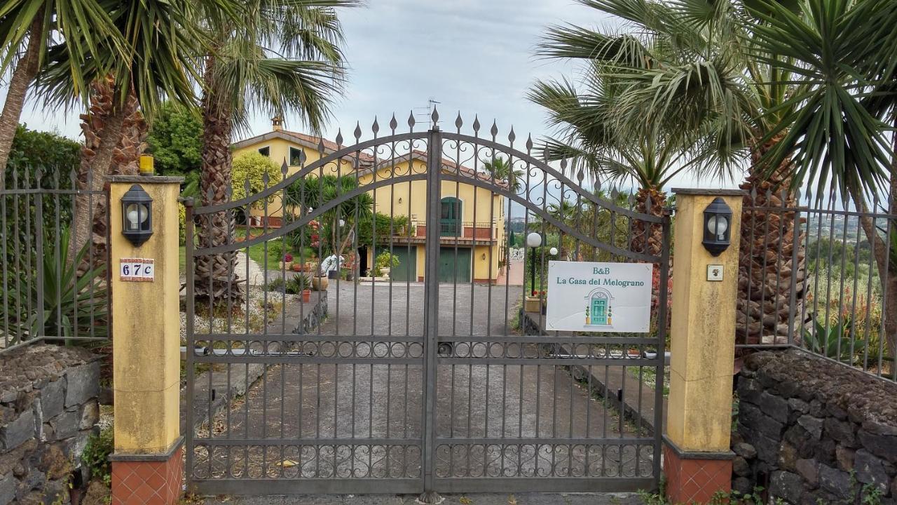 La Casa Del Melograno Bed & Breakfast Santa Venerina Exterior foto