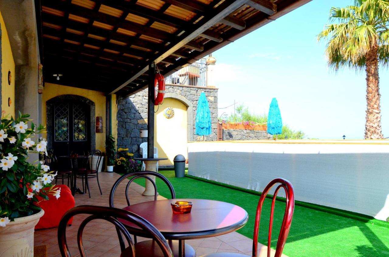 La Casa Del Melograno Bed & Breakfast Santa Venerina Exterior foto